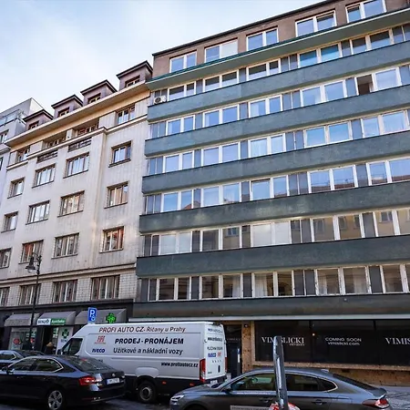 Quiet & Cozy Apartment/ Balcony / Popular Location * Prague